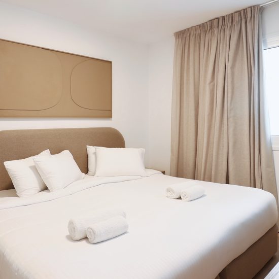 EXECUTIVE APARTMENT15