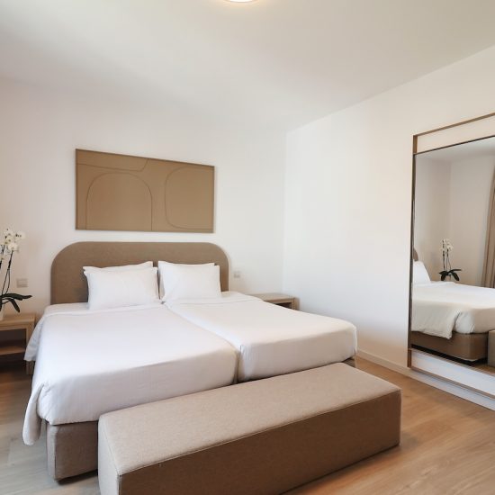 EXECUTIVE APARTMENT7