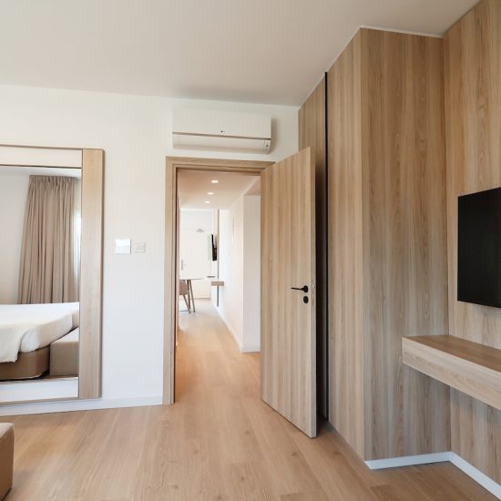 EXECUTIVE APARTMENT8