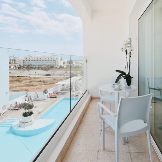 ONE -BEDROOM APARTMENT15